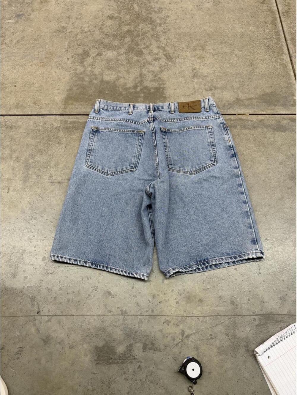 vintage calvin klein faded blue relaxed baggy fit jean shorts jorts size 36